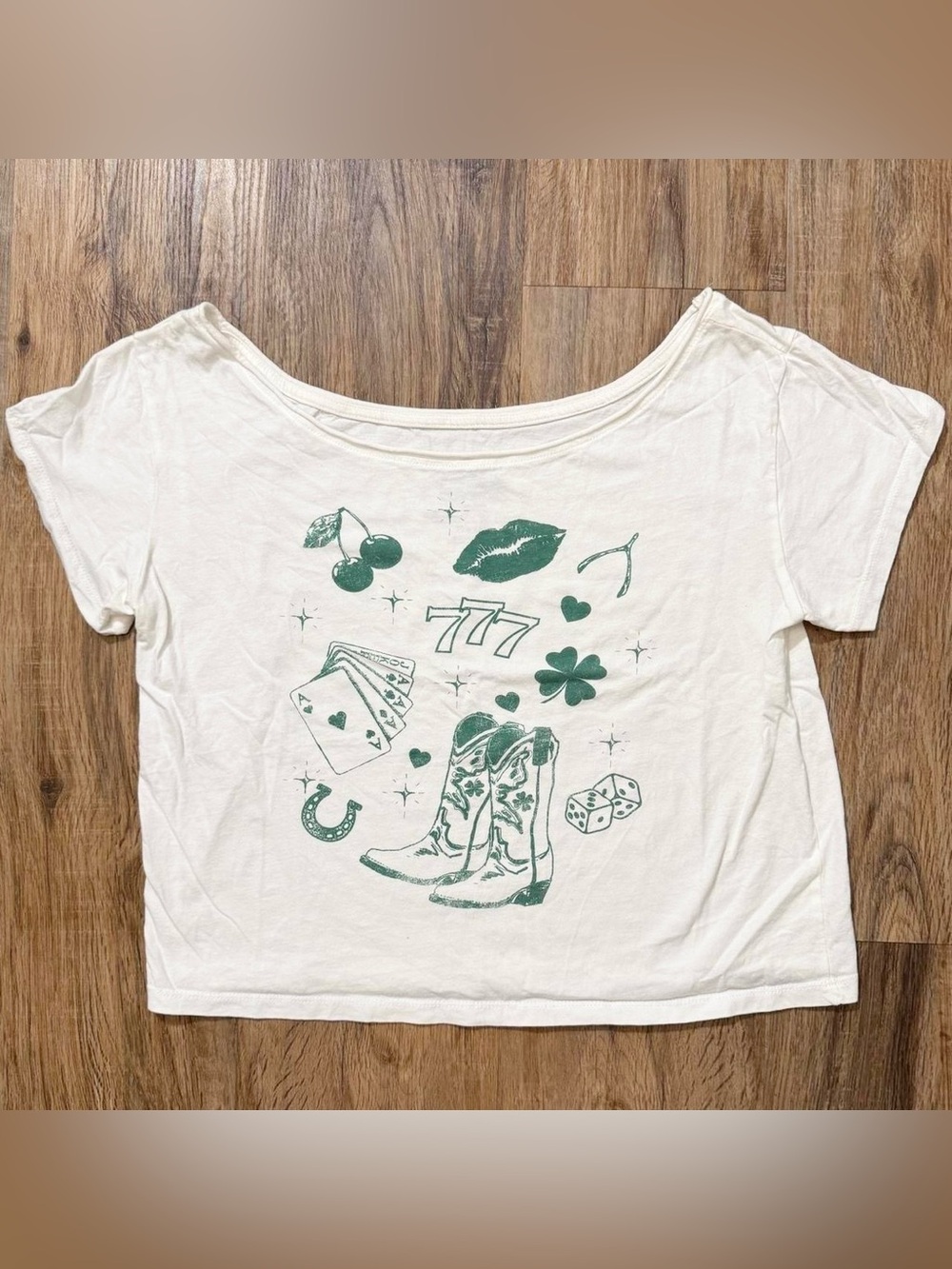 Goodie Two Sleeves Graphic Crop Top Size Small